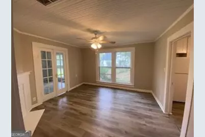 232 E 5th Avenue, Winder, GA 30680 - Photo 5