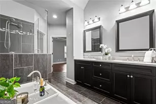 1044 Township Square, Alpharetta, GA 30022 - Photo 23