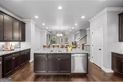 1044 Township Square, Alpharetta, GA 30022 - Photo 13