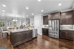 1044 Township Square, Alpharetta, GA 30022 - Photo 11