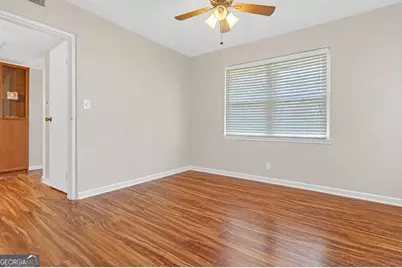 276 Lakemoore Drive NE #E, Atlanta, GA 30342 - Photo 17
