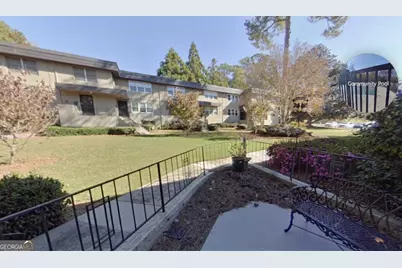 276 Lakemoore Drive NE #E, Atlanta, GA 30342 - Photo 3