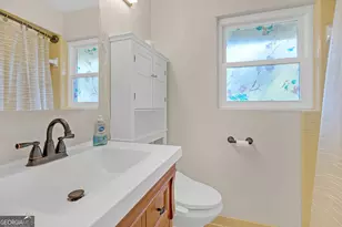276 Lakemoore Dr NE, Atlanta, GA 30342 - Photo 13