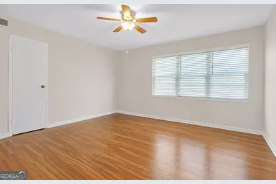 276 Lakemoore Drive NE #E, Atlanta, GA 30342 - Photo 15