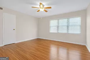 276 Lakemoore Dr NE, Atlanta, GA 30342 - Photo 15