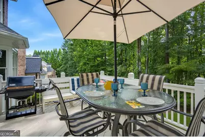 5570 Stoneleigh Drive, Suwanee, GA 30024 - Photo 15