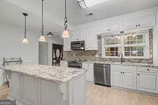160 Sandy Lake Cir, Fayetteville, GA 30214 - Photo 29