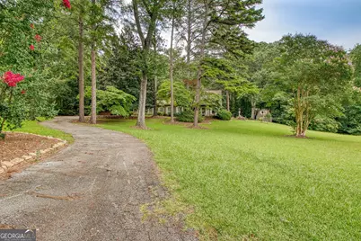160 Sandy Lake Circle, Fayetteville, GA 30214 - Photo 11