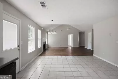 5816 Wellborn Creek Drive, Lithonia, GA 30058 - Photo 11