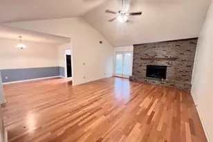 105 Whisper Ct, Warner Robins, GA 31088 - Photo 3