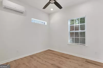 615 E 38th Street, Savannah, GA 31401 - Photo 43