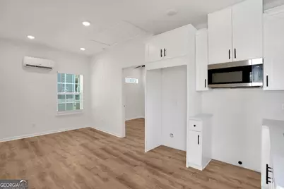 615 E 38th Street, Savannah, GA 31401 - Photo 39
