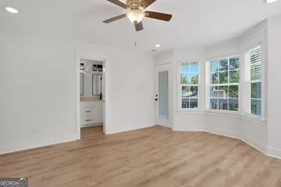 615 E 38th Street, Savannah, GA 31401 - Photo 21