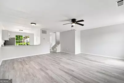 366 N Beach Court, Riverdale, GA 30274 - Photo 11