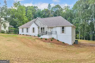 150 Indian Bluff Dr, Sharpsburg, GA 30277 - Photo 101