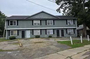 200 Washington St, Barnesville, GA 30204 - Photo 1