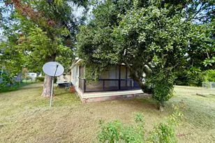 31 Currie St, Hazlehurst, GA 31539 - Photo 3