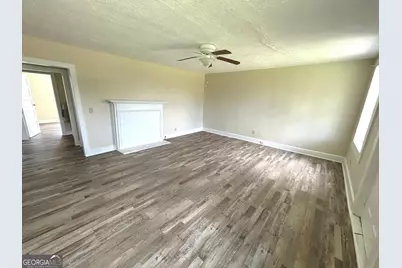 2455 Pegasus Parkway #APT - B, Lagrange, GA 30240 - Photo 3