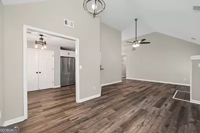 7650 Summit Trail, Riverdale, GA 30274 - Photo 5