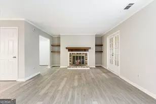 3028 Parc Lorraine, Lithonia, GA 30058 - Photo 5