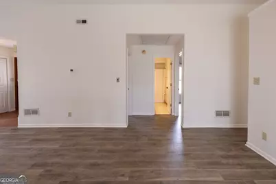 112 Glendale Drive, Peachtree City, GA 30269 - Photo 9