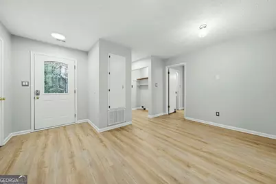 210 Meadow Run, Peachtree City, GA 30269 - Photo 3
