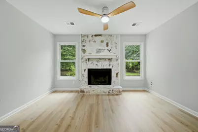 210 Meadow Run, Peachtree City, GA 30269 - Photo 15