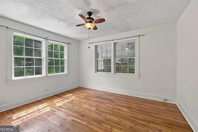 1222 Pine Avenue, Brunswick, GA 31520 - Photo 17