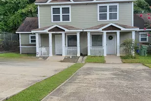 1011 Estes Dr SW, Atlanta, GA 30310 - Photo 1