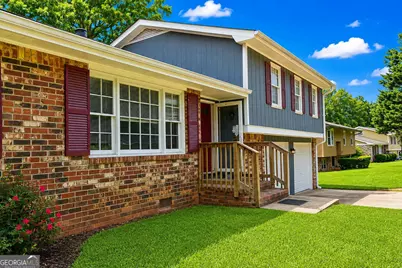 970 Woodbridge Drive NE, Conyers, GA 30012 - Photo 3
