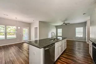 212 Daisy Cir, McDonough, GA 30252 - Photo 7