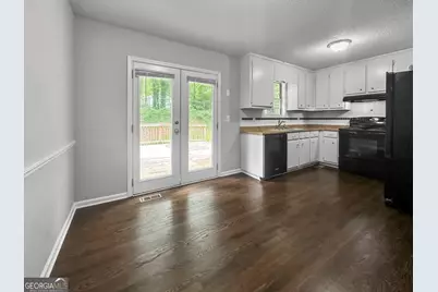 555 Browning Circle, Acworth, GA 30101 - Photo 5