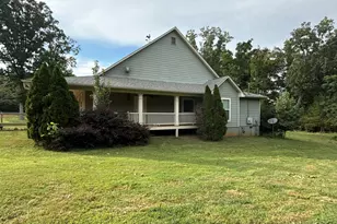 259 Lovers Ln, Union Point, GA 30669 - Photo 3