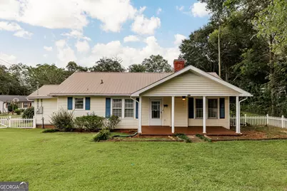 382 Elizabeth Street, Commerce, GA 30529 - Photo 1