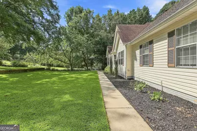 70 Wilkes Court, Newnan, GA 30263 - Photo 9