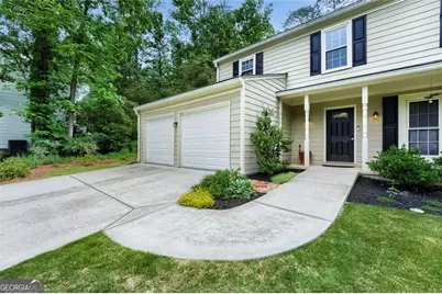 235 Barrington Drive E, Roswell, GA 30076 - Photo 9