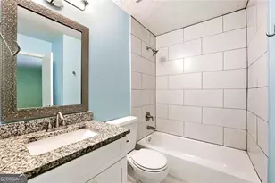 235 Barrington Dr E, Roswell, GA 30076 - Photo 17