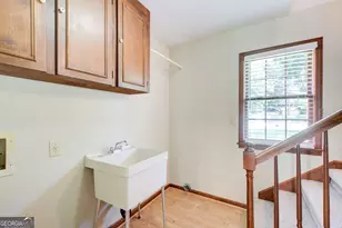 4576 Ashington Dr, Snellville, GA 30039 - Photo 17