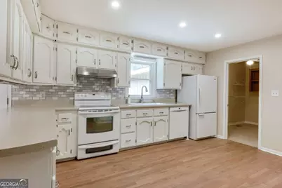 110 Pioneer Drive, Athens, GA 30605 - Photo 9