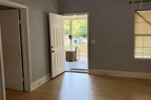 1006 W College St Ext, Griffin, GA 30224 - Photo 5