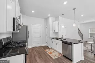 111 Vineyard Walk, Carrollton, GA 30117 - Photo 9