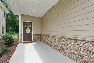 111 Vineyard Walk, Carrollton, GA 30117 - Photo 3