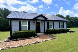 1300 Hill St, Comer, GA 30629 - Photo 1
