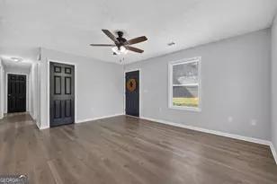 1300 Hill St, Comer, GA 30629 - Photo 9