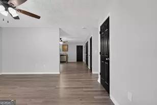 1300 Hill St, Comer, GA 30629 - Photo 7