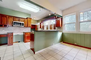 609 Holly St, Waycross, GA 31501 - Photo 9