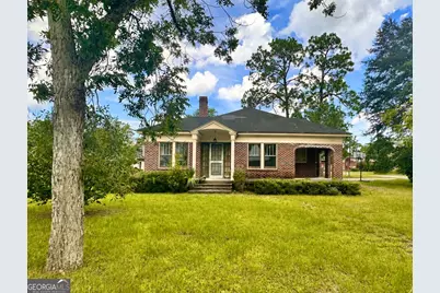 609 Holly Street, Waycross, GA 31501 - Photo 1