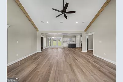 423 Indian Creek Circle, Adel, GA 31620 - Photo 7
