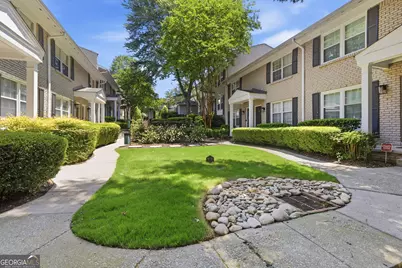 2232 Dunseath Avenue NW #APT 105, Atlanta, GA 30318 - Photo 19