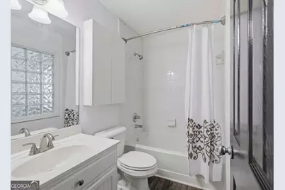 2232 Dunseath Avenue NW #APT 105, Atlanta, GA 30318 - Photo 11